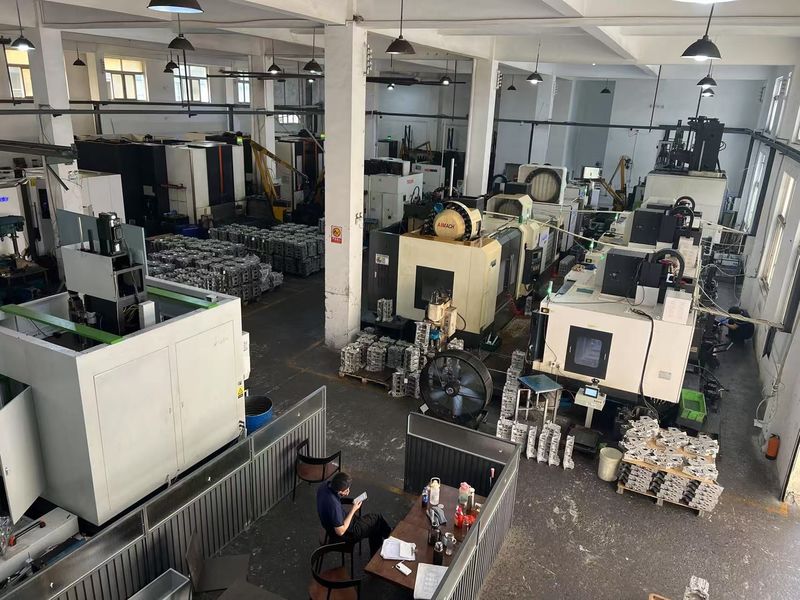 Yimi (Guangzhou) Automotive Parts Co, Ltd ligne de production du fabricant