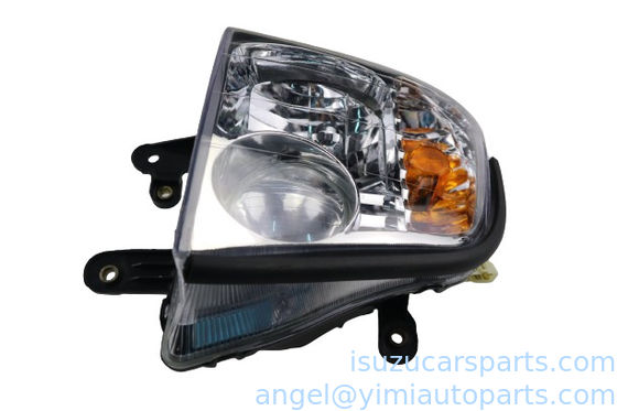 Il s'agit d'un véhicule de type ISUZU DMAX 2002