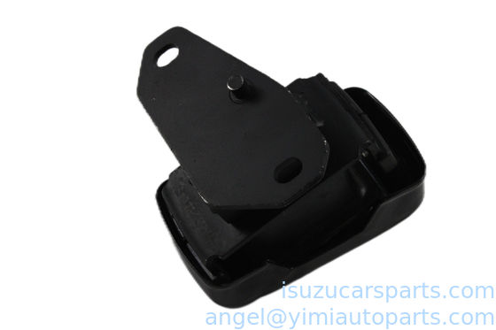 Le moteur de la ISUZU 700P 4HK1 4HE1