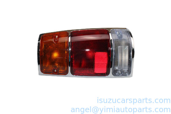 L'éclairage de l'arrière de la ISUZU TFR54 ASM R 3716200D