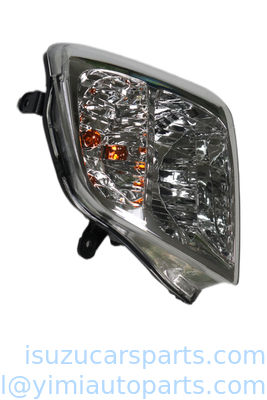 L' ISUZU DMAX 2002 est équipé d' une lampe de tête (deux lampes avec moteur)