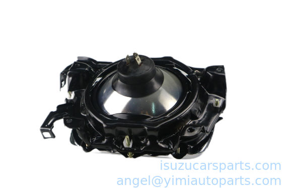La lampe est équipée d'une lampe de type ISUZU TFR54 ASM RH 8944504230