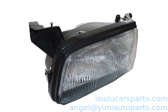 L'éclairage de la lampe est fourni par le conducteur de la lampe.