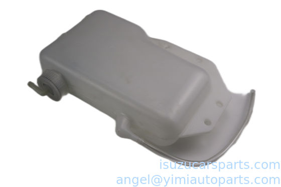 Il s'agit d'un véhicule de type ISUZU NKR77 NKR55