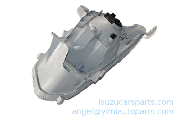 L'éclairage de la lampe de tête ISUZU DMAX 2017
