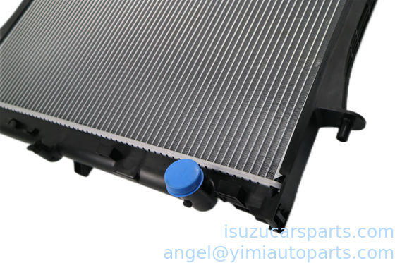 ISUZU DMAX2012 4JJ1 Radiateur 8971372730 Pièces de refroidissement automobile